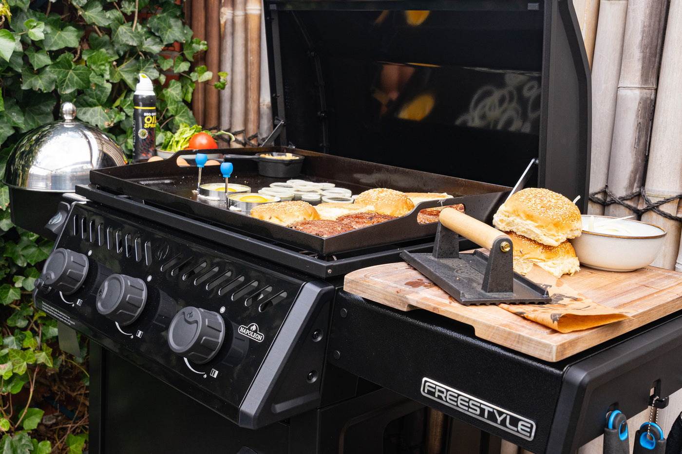 Napoleon Freestyle™ 24 Non-Stick Gas Plancha Grill – 3 Burner Outdoor Griddle BBQ